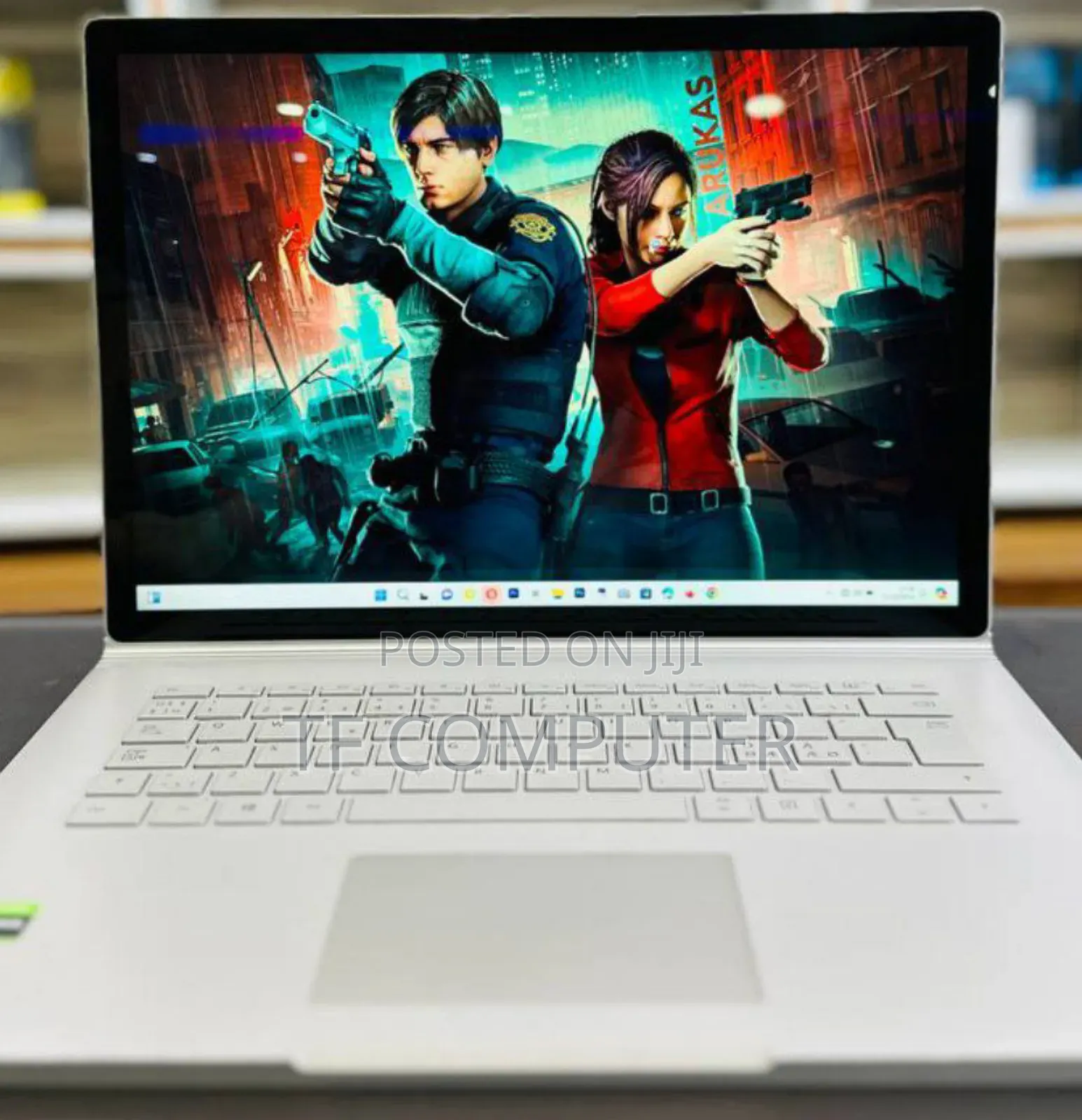 New Laptop Microsoft Surface Book 2 16GB Intel Core I7 SSD 256GB