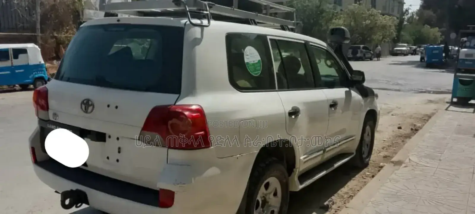 Toyota Land Cruiser 2012 White