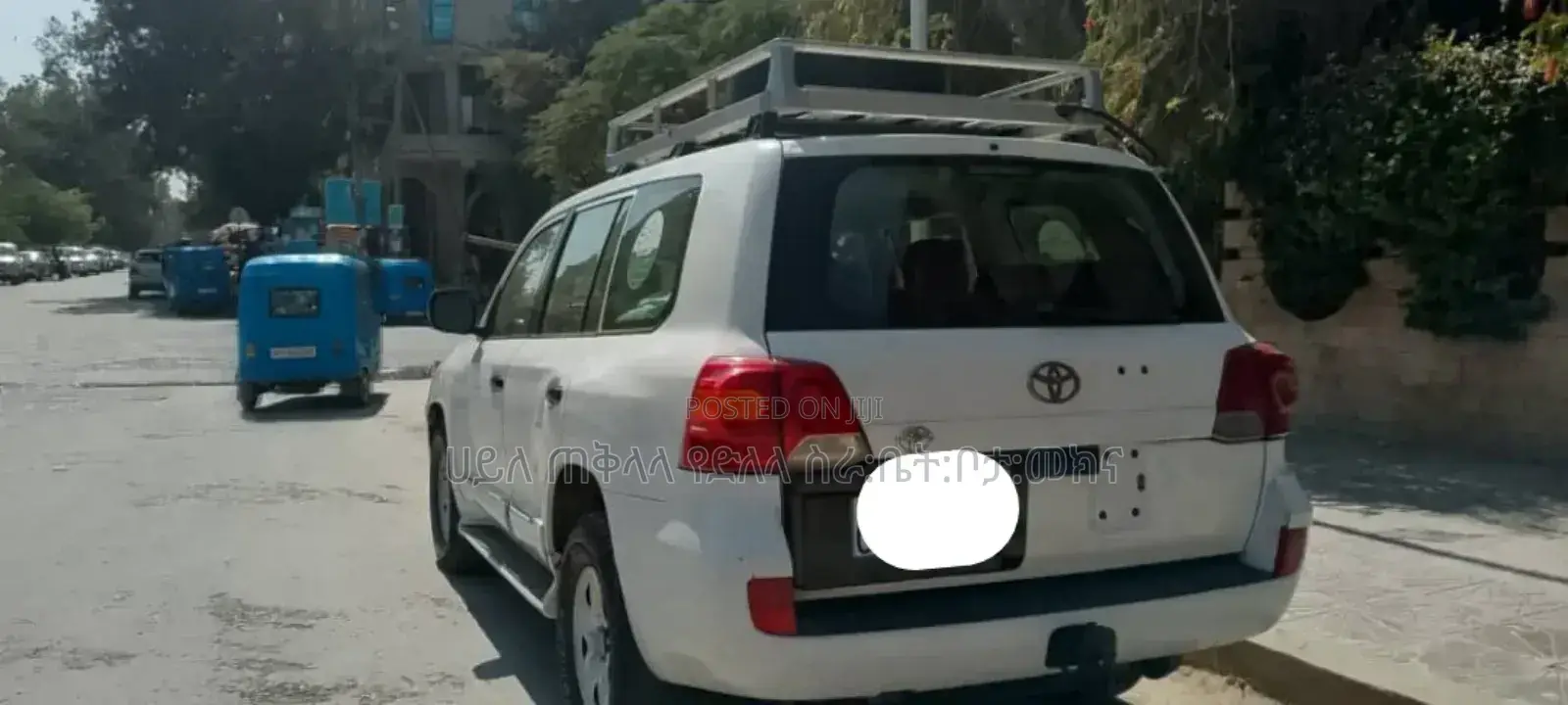 Toyota Land Cruiser 2012 White