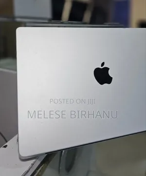 Photo - New Laptop Apple MacBook Pro 8GB Apple M3 Pro SSD 512GB