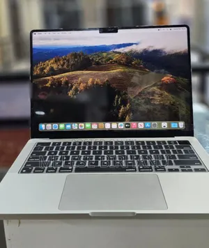 New Laptop Apple MacBook Pro 8GB Apple M3 Pro SSD 512GB