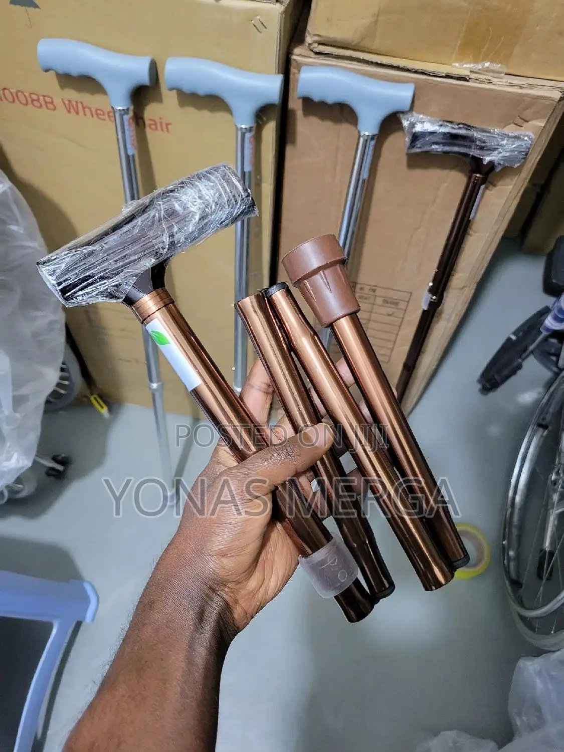 Walking Stick Rubber Tipped to Prevent Slipping /Packaging