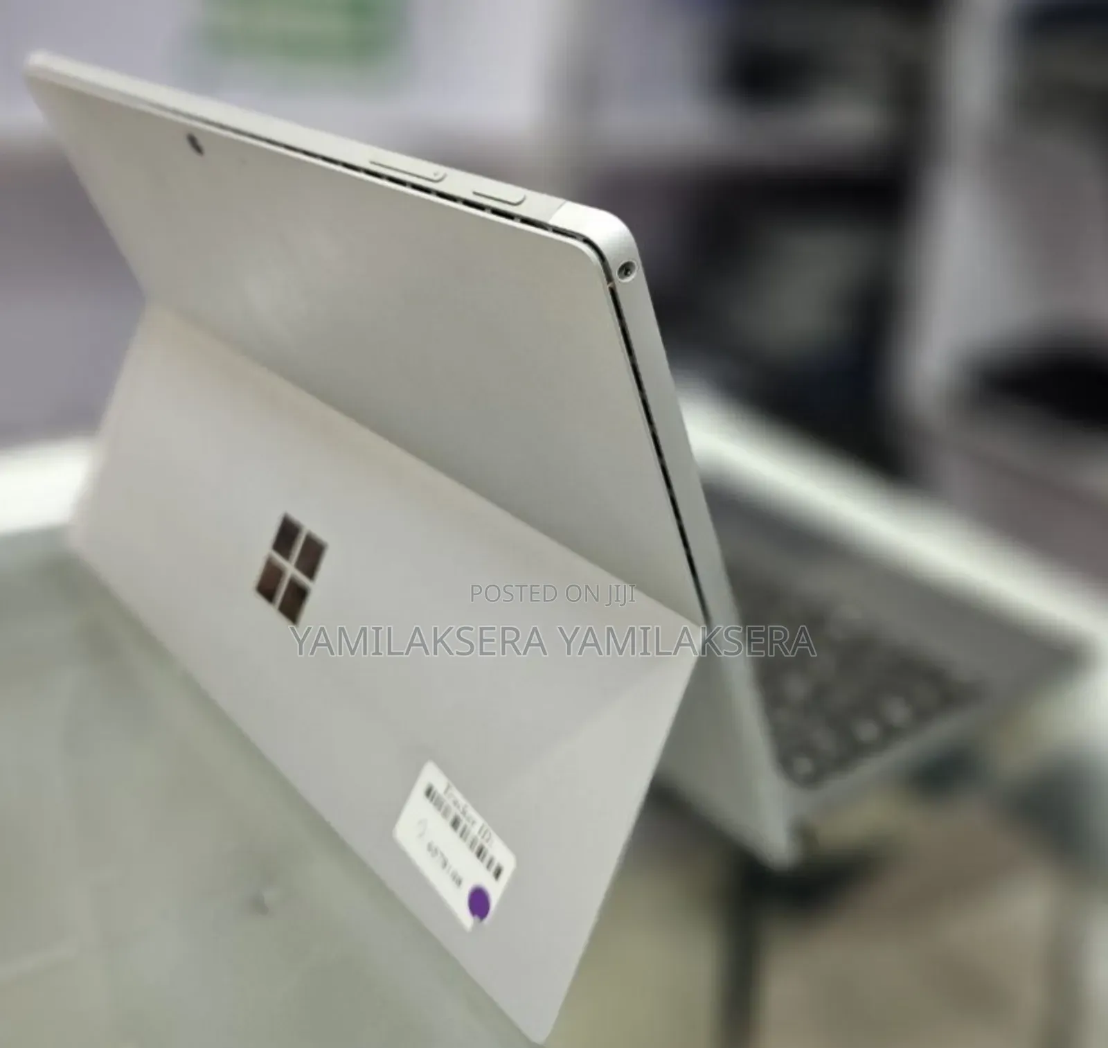 New Laptop Microsoft Surface Pro 7 8GB Intel Core I7 SSD 256GB