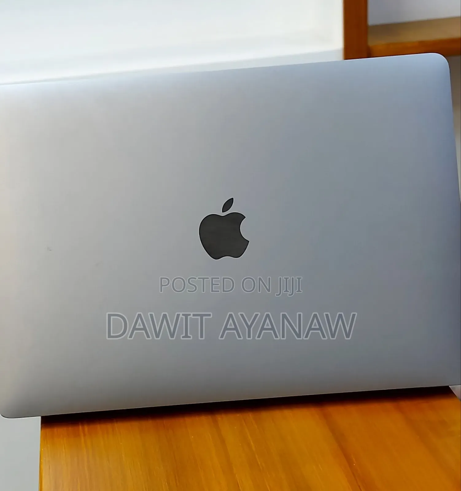 New Laptop Apple MacBook Air 2020 M1 8GB Apple M1 SSD 256GB