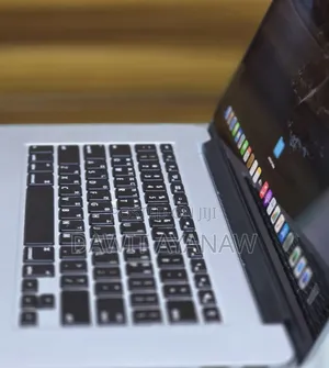 New Laptop Apple MacBook Pro 2015 16GB Intel Core I7 SSD 512GB