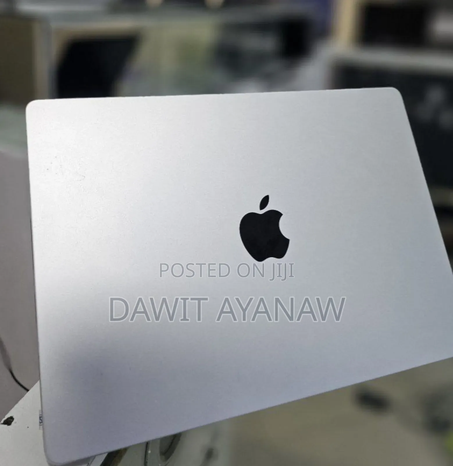 New Apple MacBook Pro 2023 M3 14-Inch 16GB Apple M3 Pro SSD 512GB