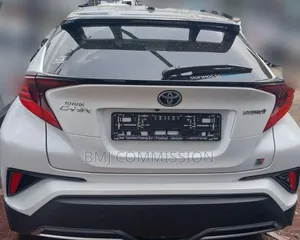 Photo - New Toyota C-HR 2023 White