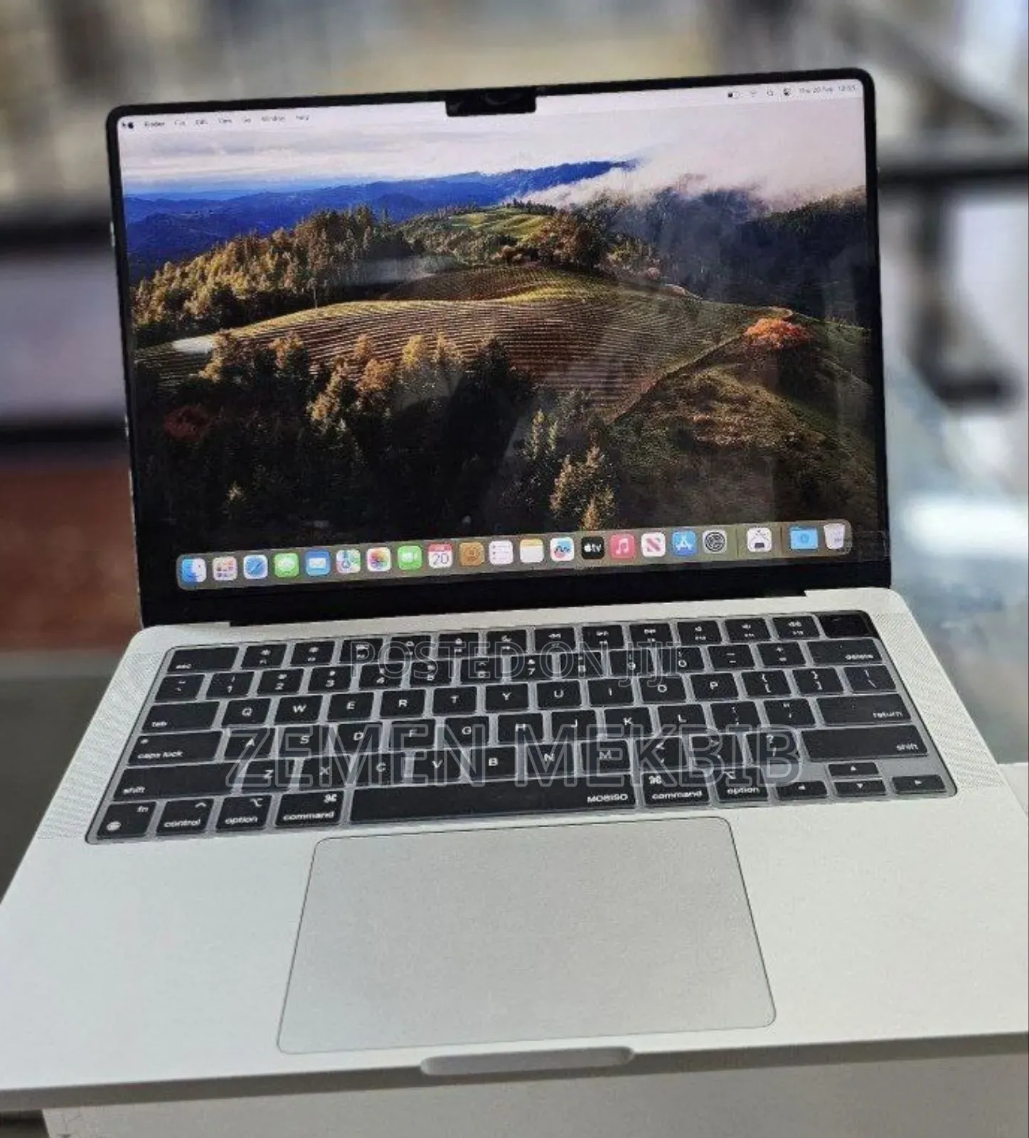 New Laptop Apple MacBook Pro 2023 M3 14-Inch 8GB SSD 512GB