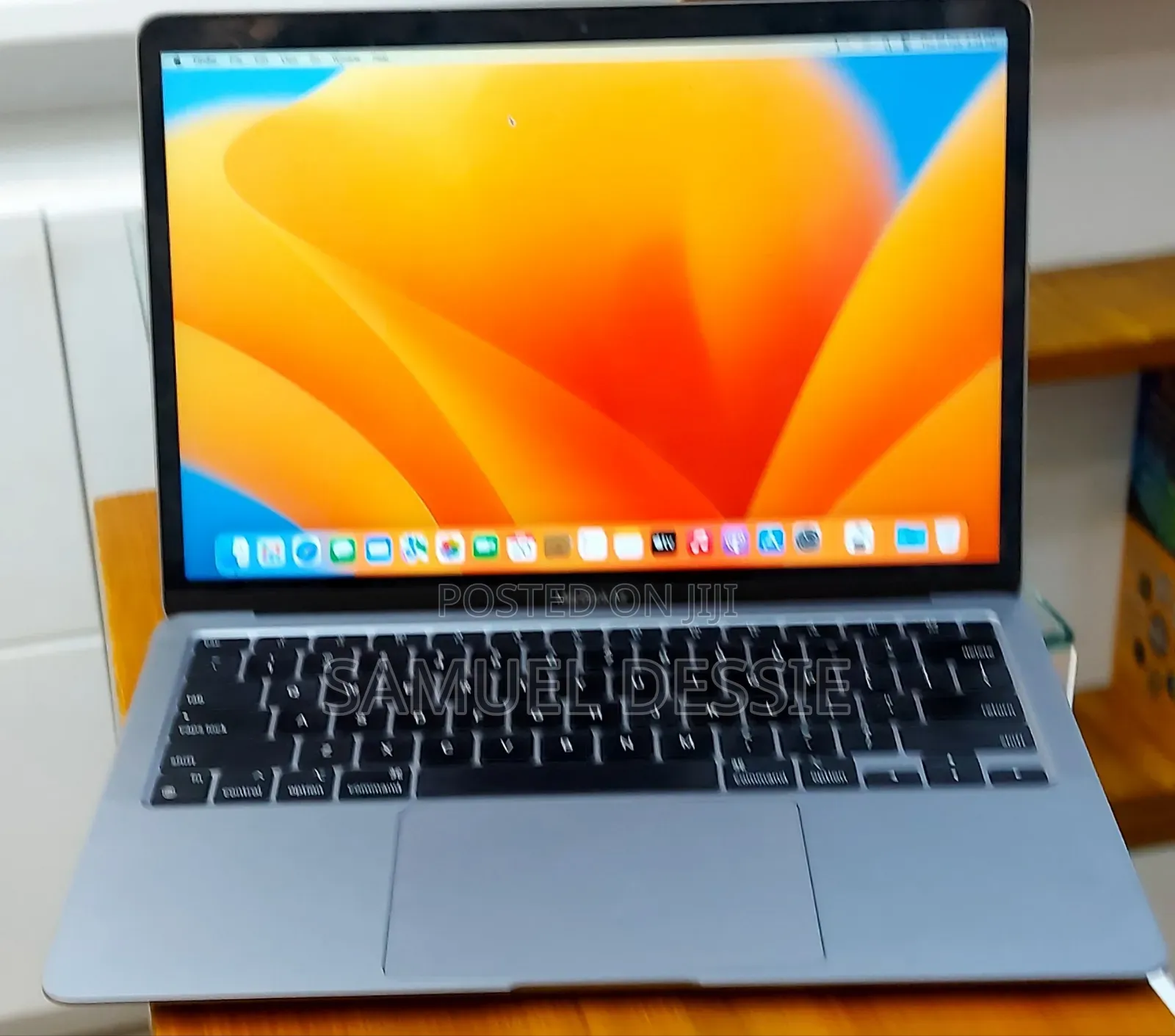 New Laptop Apple MacBook Air 2020 M1 8GB Apple M1 SSD 256GB