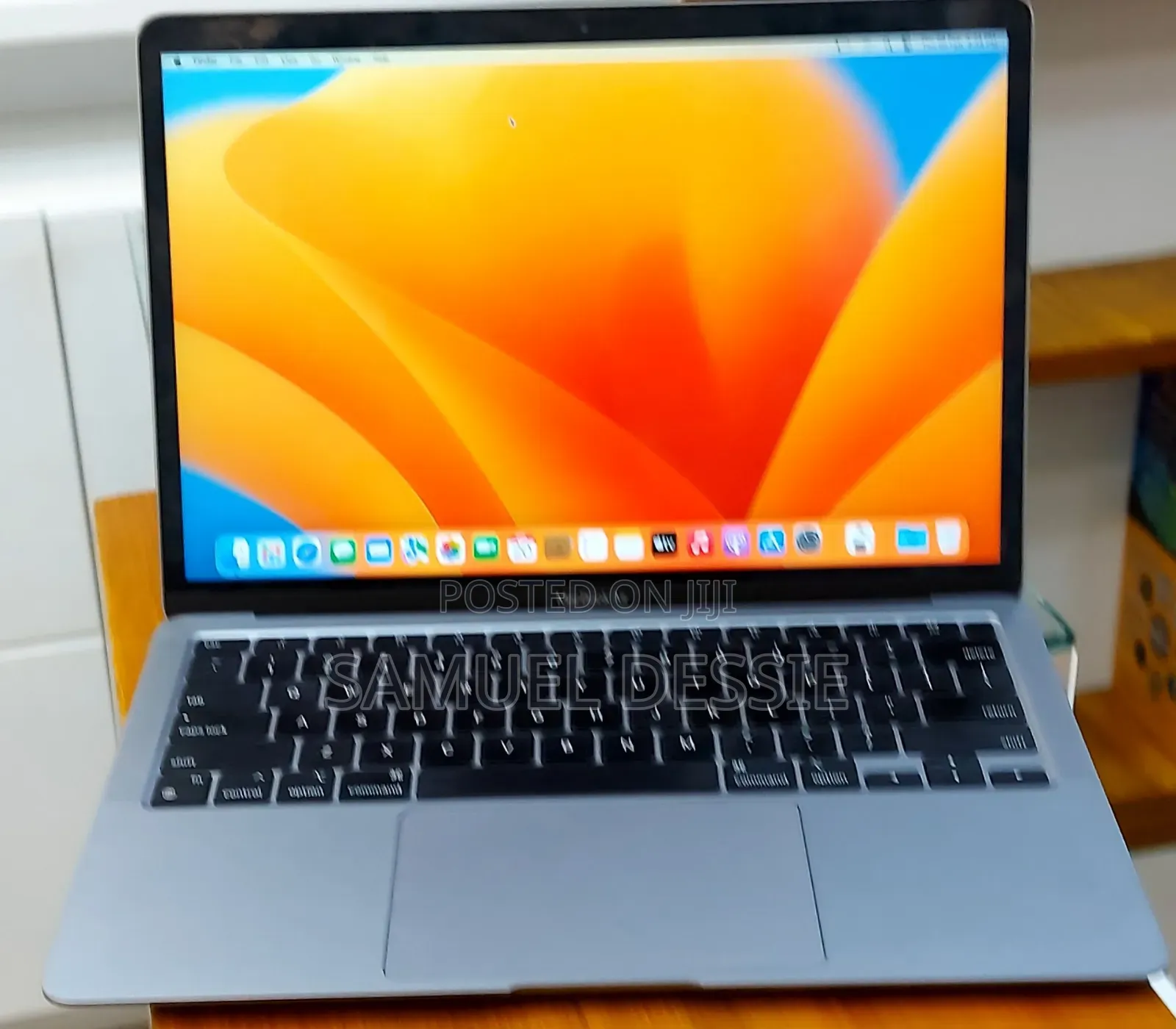 New Laptop Apple MacBook Air 2020 M1 8GB Apple M1 SSD 256GB