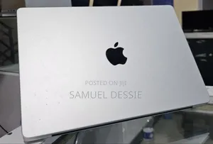 New Apple MacBook Pro 2023 M3 14-Inch 8GB Apple M3 Pro SSD 512GB