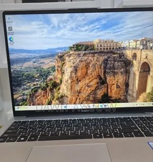 New Laptop Huawei MateBook 13 WRT-W19E 16GB Intel Core I7 SSD 512GB