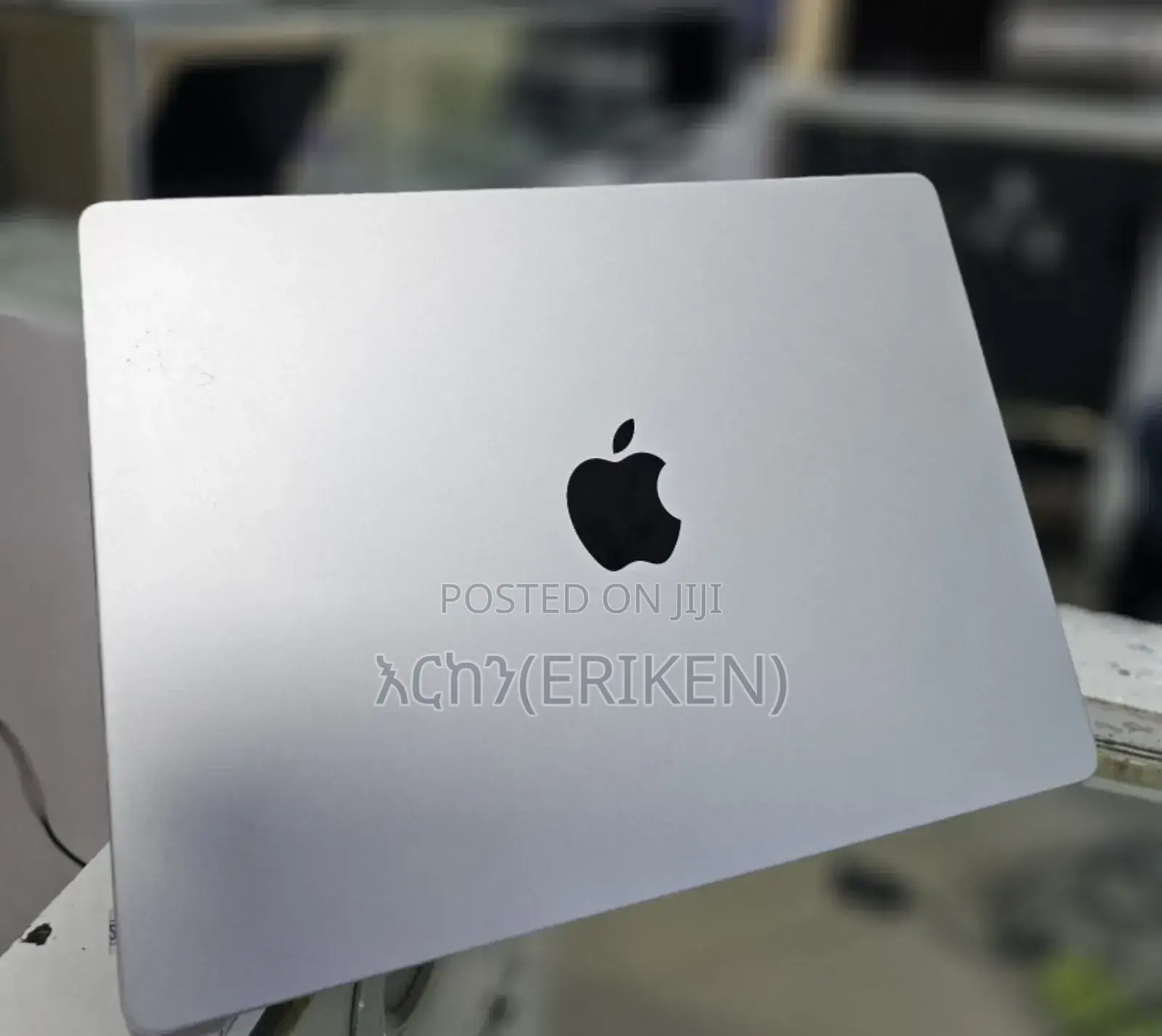 New Apple MacBook Pro 2023 M3 14-Inch 8GB Apple M3 Pro SSD 512GB