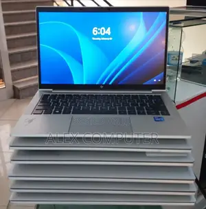 New Laptop HP EliteBook 830 G8 16GB Intel Core I5 SSD 512GB