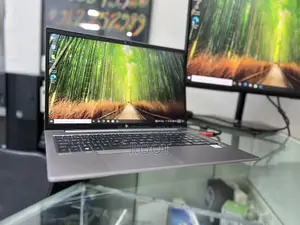 New Laptop HP ZBook Firefly 15 G7 16GB Intel Core I7 SSD 512GB