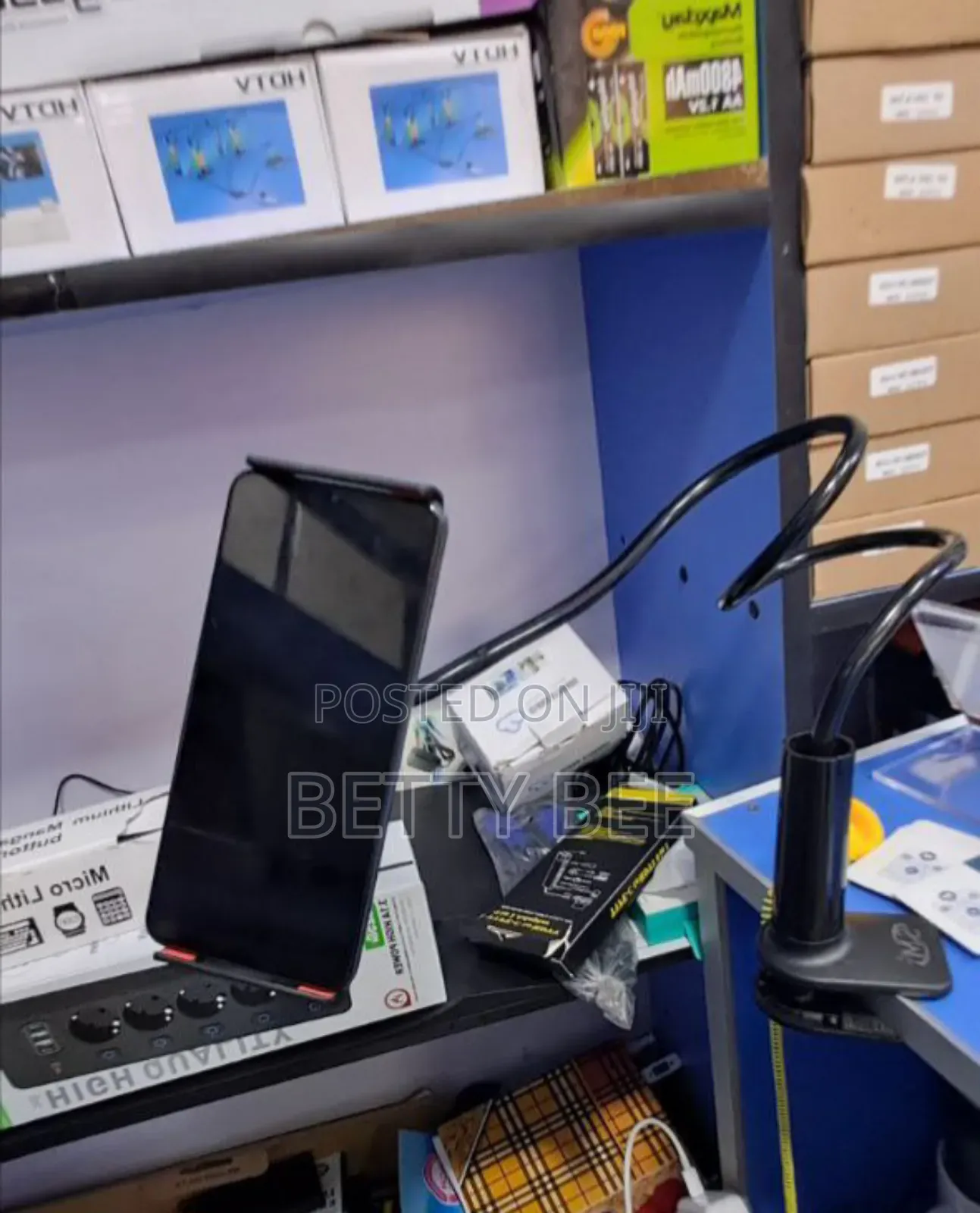 Phone Adjusted Holder