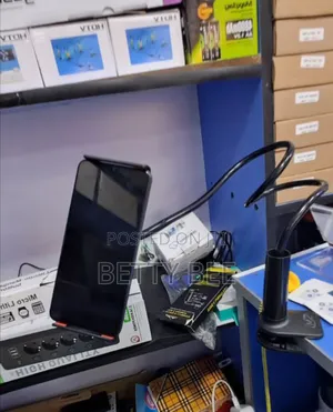 Phone Adjusted Holder