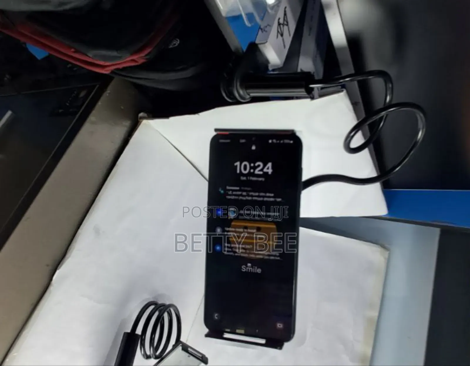 Phone Adjusted Holder