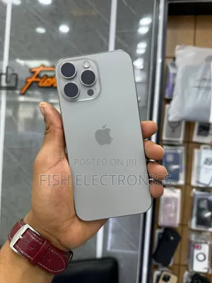 Photo - Apple iPhone 16 Pro Max 512 GB Gray