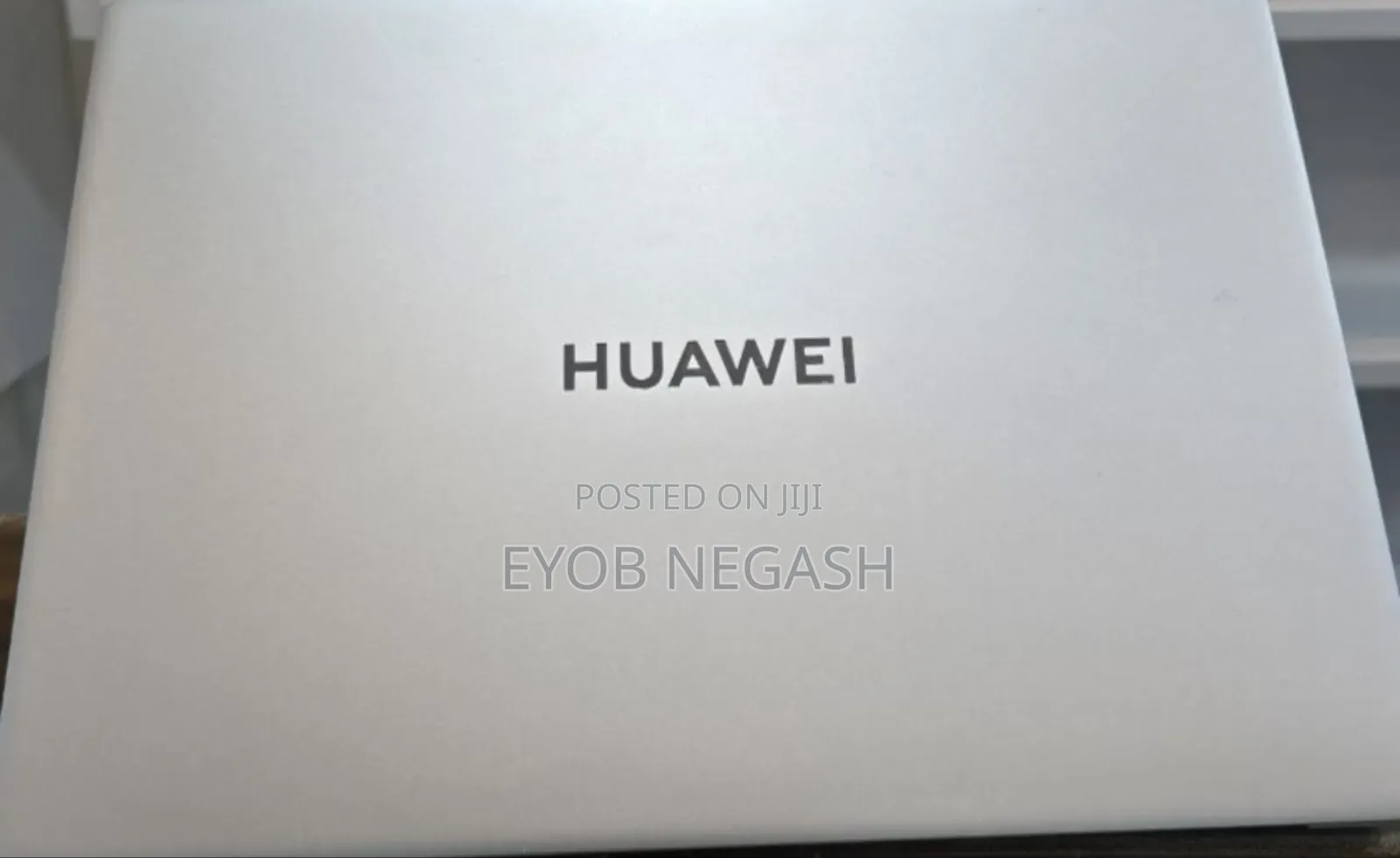 New Laptop Huawei MateBook 13 WRT-W19E 16GB Intel Core I7 SSD 512GB