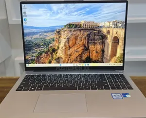 New Laptop Huawei MateBook 13 WRT-W19E 16GB Intel Core I7 SSD 512GB