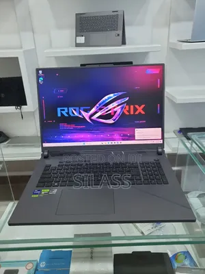 New Laptop Asus ROG Strix G17 32GB Intel Core I9 SSD 1T