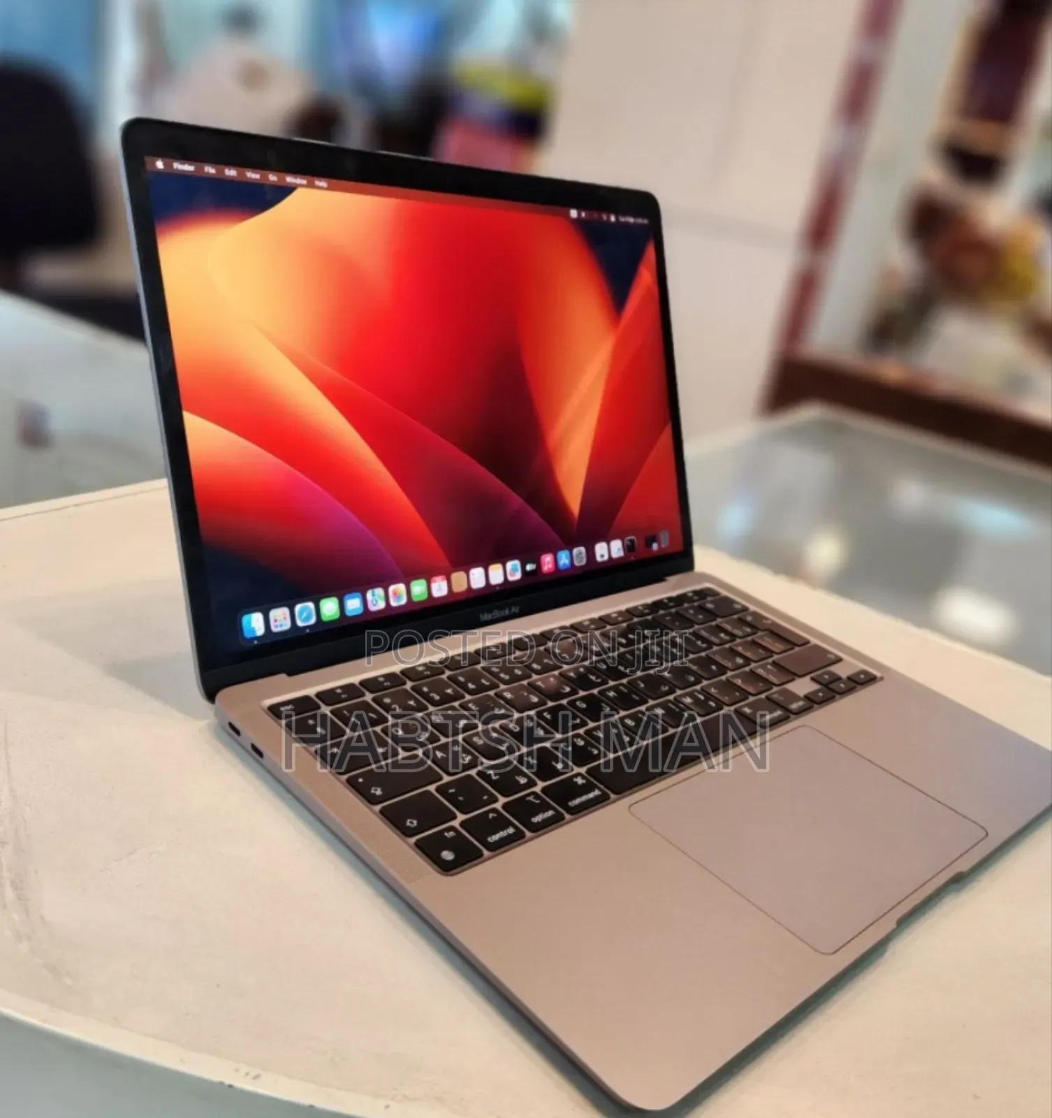 New Laptop Apple MacBook Air 2020 M1 8GB Apple M1 SSD 256GB