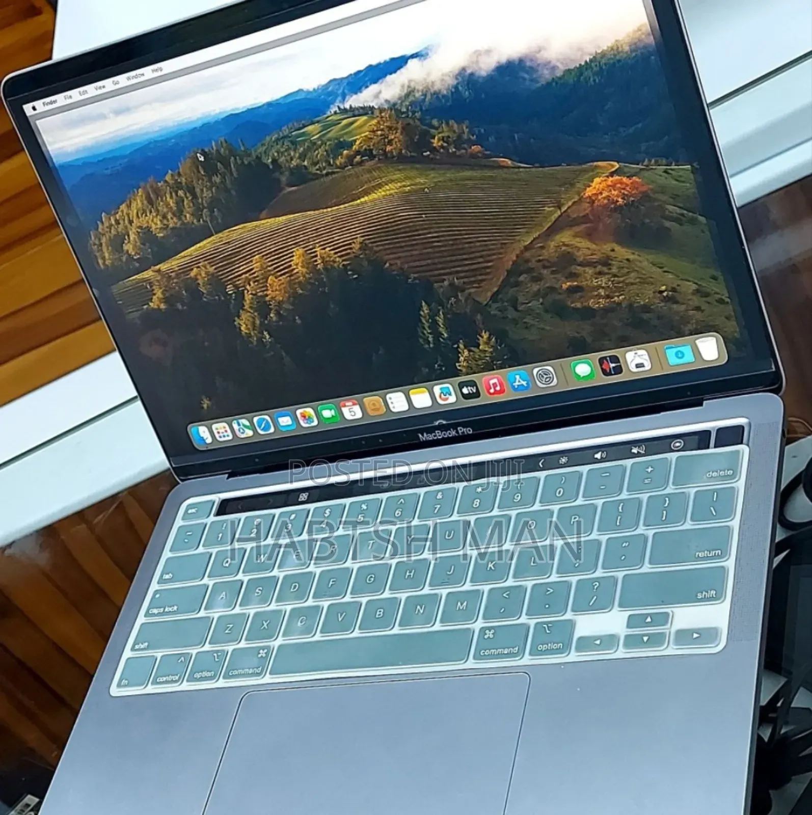 New Laptop Apple MacBook Pro M1 8GB Apple M1 SSD 256GB