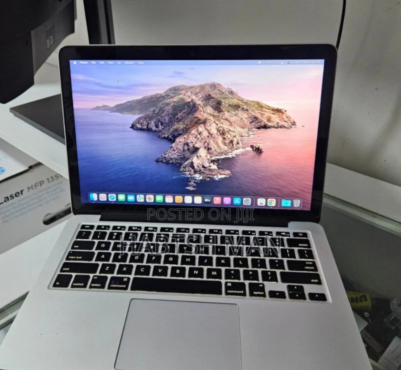 New Laptop Apple MacBook Pro 2015 8GB Intel Core I5 SSD 512GB
