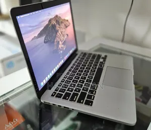 New Laptop Apple MacBook Pro 2015 8GB Intel Core I5 SSD 512GB