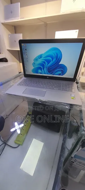 Photo - New Laptop HP Pavilion 15 8GB Intel Core I7 SSD 512GB