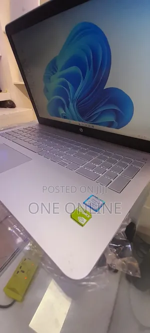 New Laptop HP Pavilion 15 8GB Intel Core I7 SSD 512GB