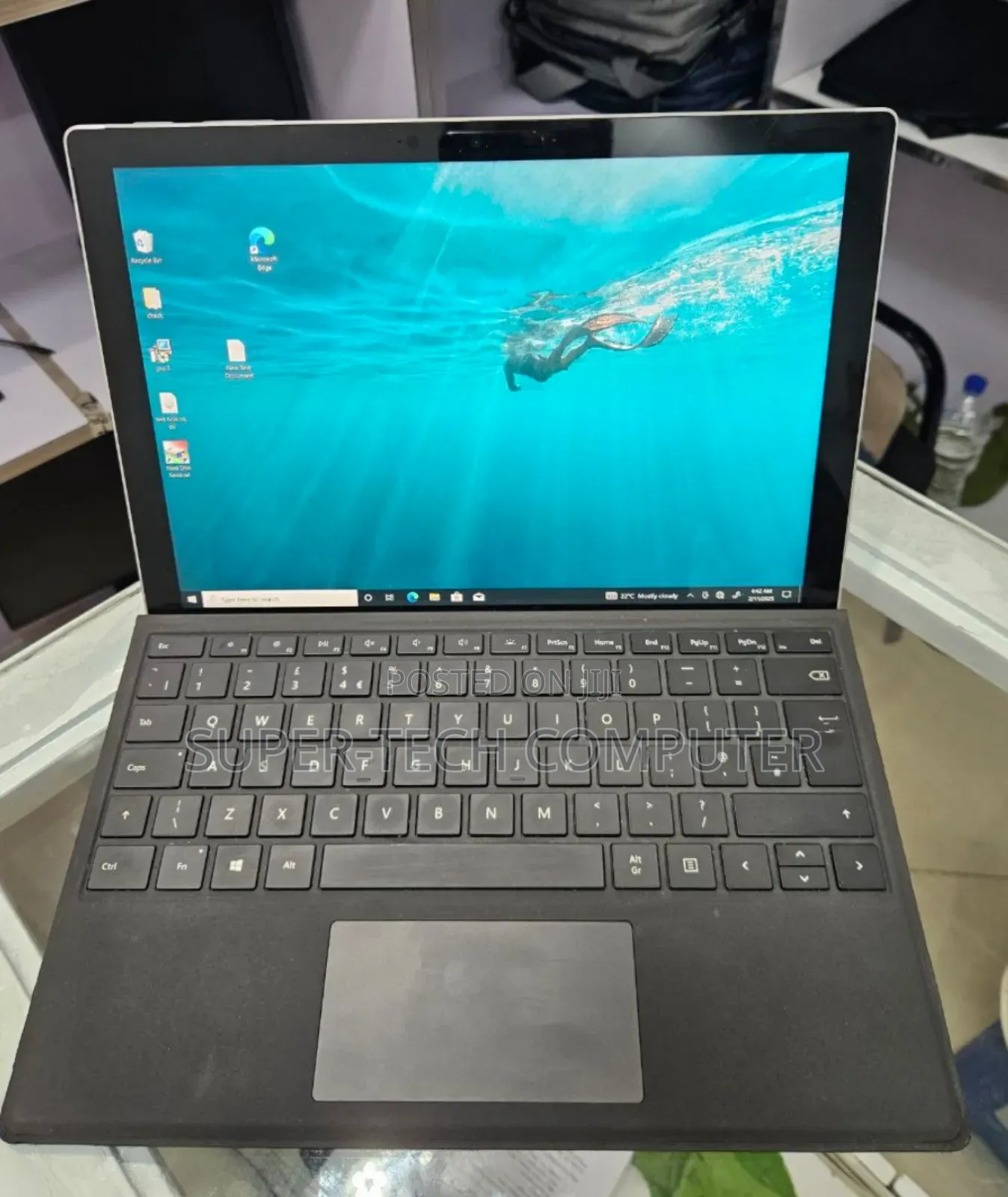 New Laptop Microsoft Surface Pro 7 16GB Intel Core I7 SSD 256GB