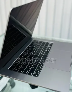 New Laptop Apple MacBook Air 2024 M3 15-Inch 8GB Apple M3 SSD 256GB