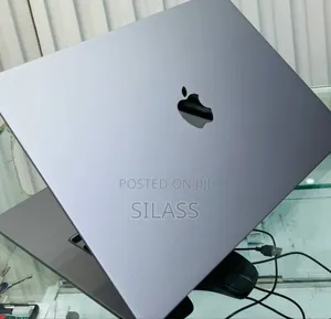 Photo - New Laptop Apple MacBook Air 2024 M3 15-Inch 16GB Apple M3 SSD 256GB