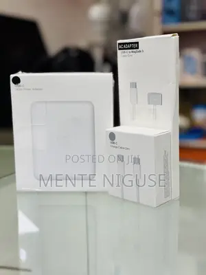 Photo - Mac Charger 140w