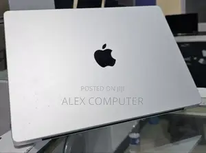 New Apple MacBook Pro 2023 M3 14-Inch 8GB Apple M3 Pro SSD 512GB