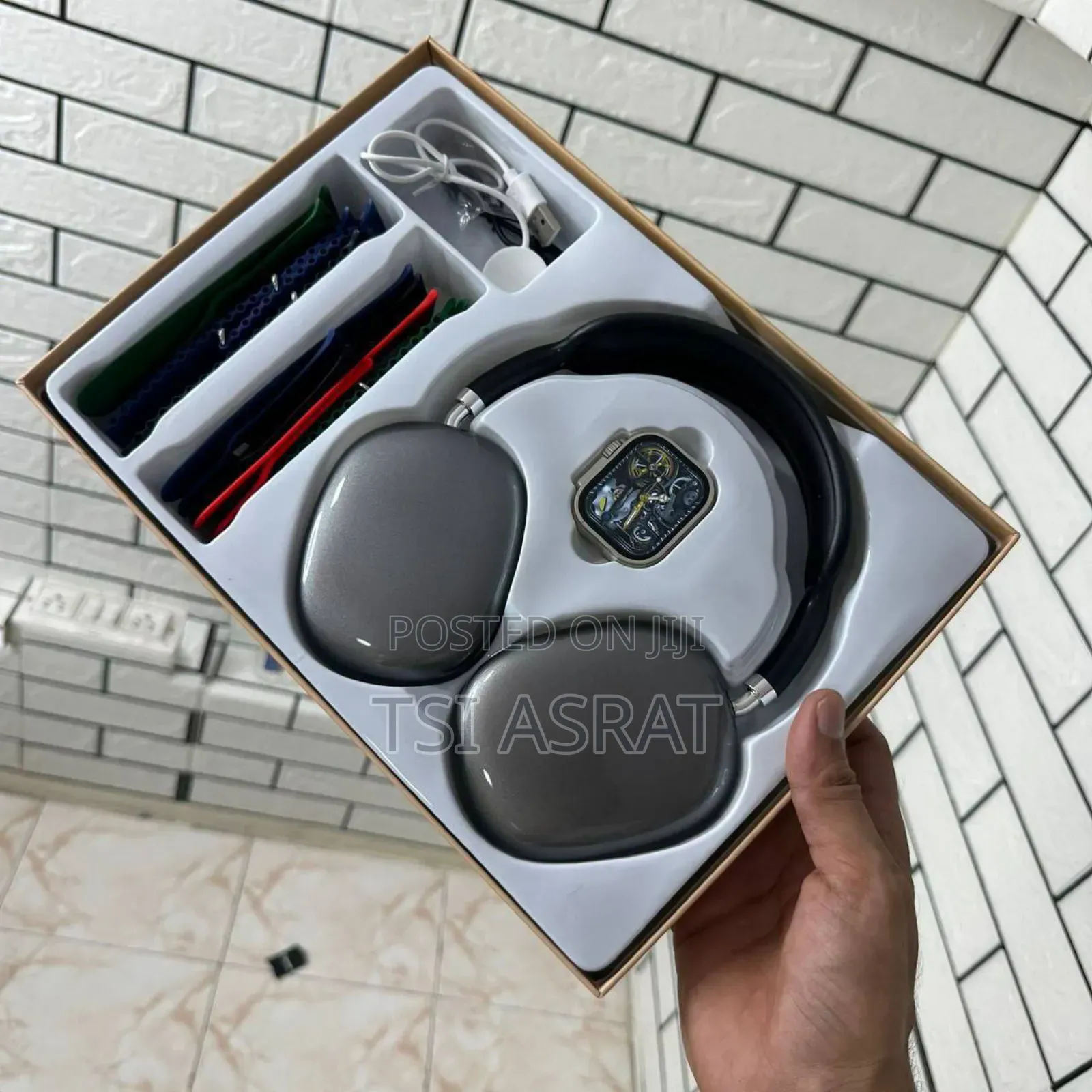 ZT Ultra Smart Watch Combo With 7 Straps