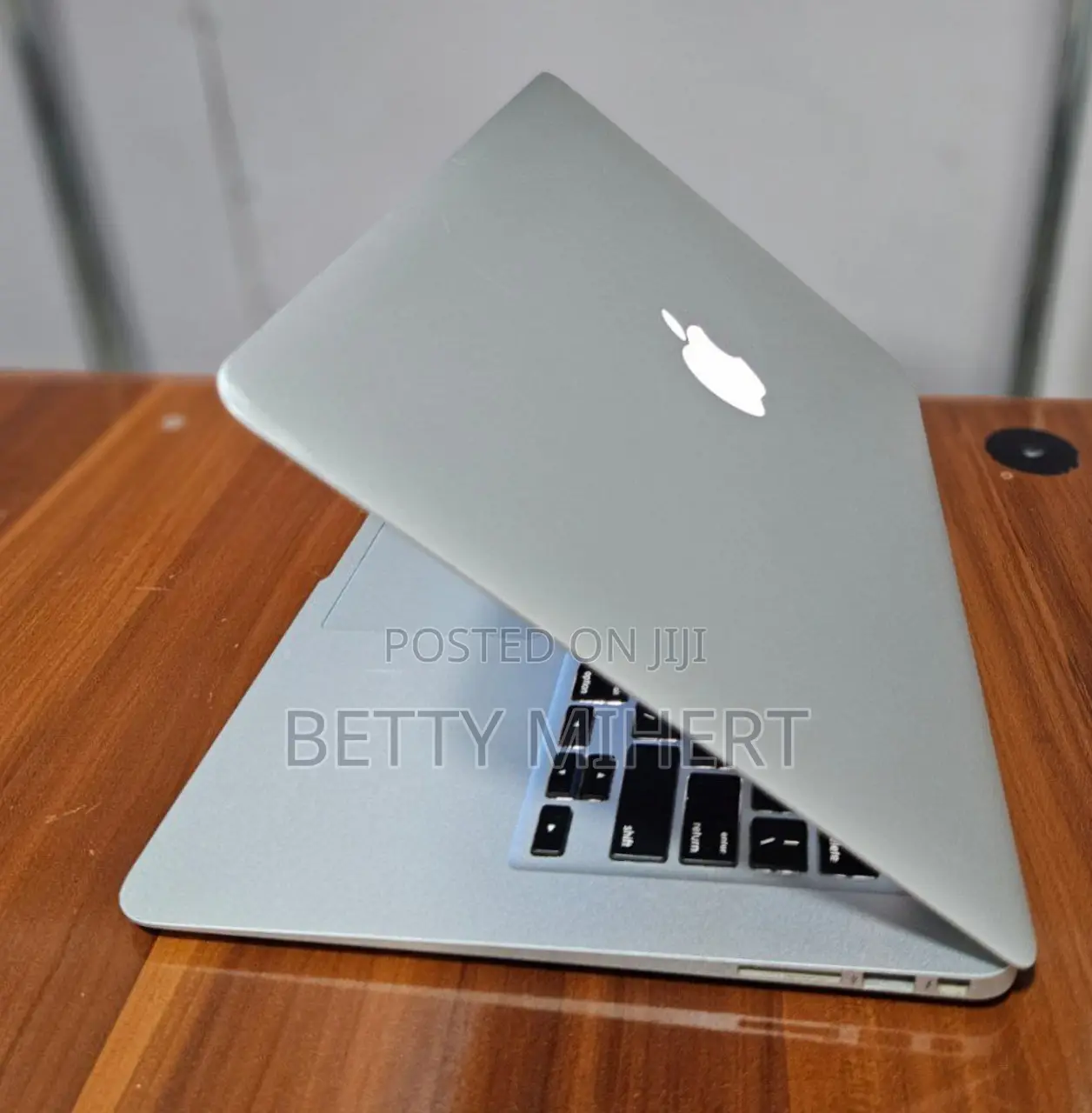 Laptop Apple MacBook Air 2017 8GB Intel Core I5 SSD 128GB