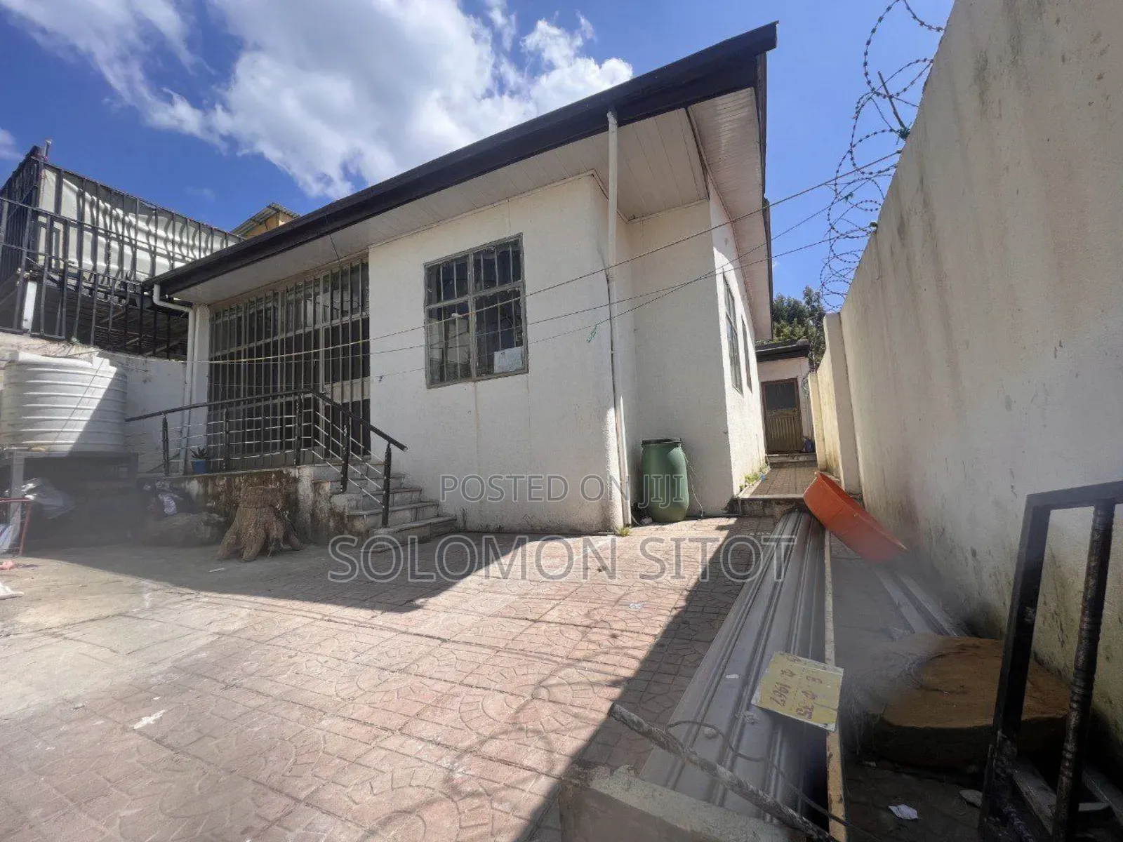 4bdrm House in Villa, Bole for sale