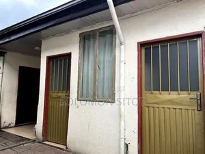 4bdrm House in Villa, Bole for sale