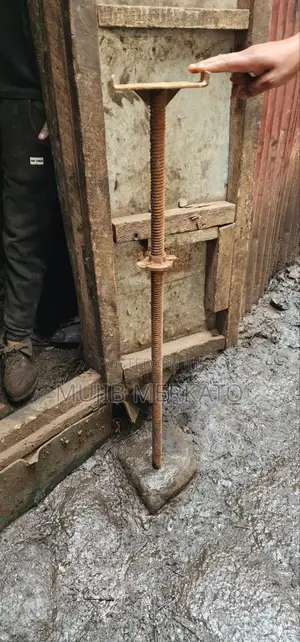 Adjustable Screw Jacks, Components Used in Scaffolding