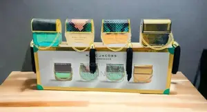 Photo - Marc Jacobs Perfume