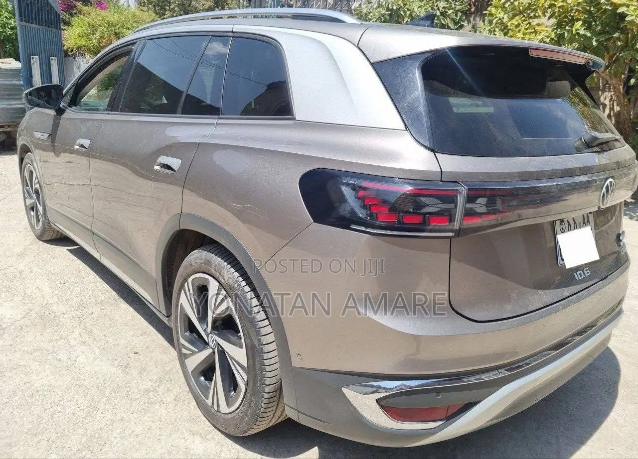 Volkswagen ID.6 2023