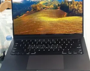 New Laptop Apple MacBook Pro 18GB Apple M3 SSD 512GB