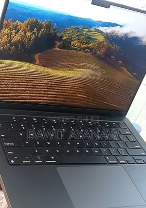 New Apple MacBook Pro 2023 M3 14-Inch 18GB Apple M3 Pro SSD 512GB