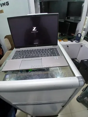 New Laptop HP Zbook Studio G7 16GB Intel Core I7 SSD 512GB