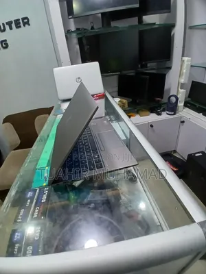 New Laptop HP Zbook Studio G7 16GB Intel Core I7 SSD 512GB