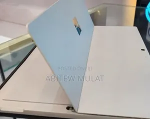 New Laptop Microsoft Surface Pro 7 8GB Intel Core I5 SSD 256GB