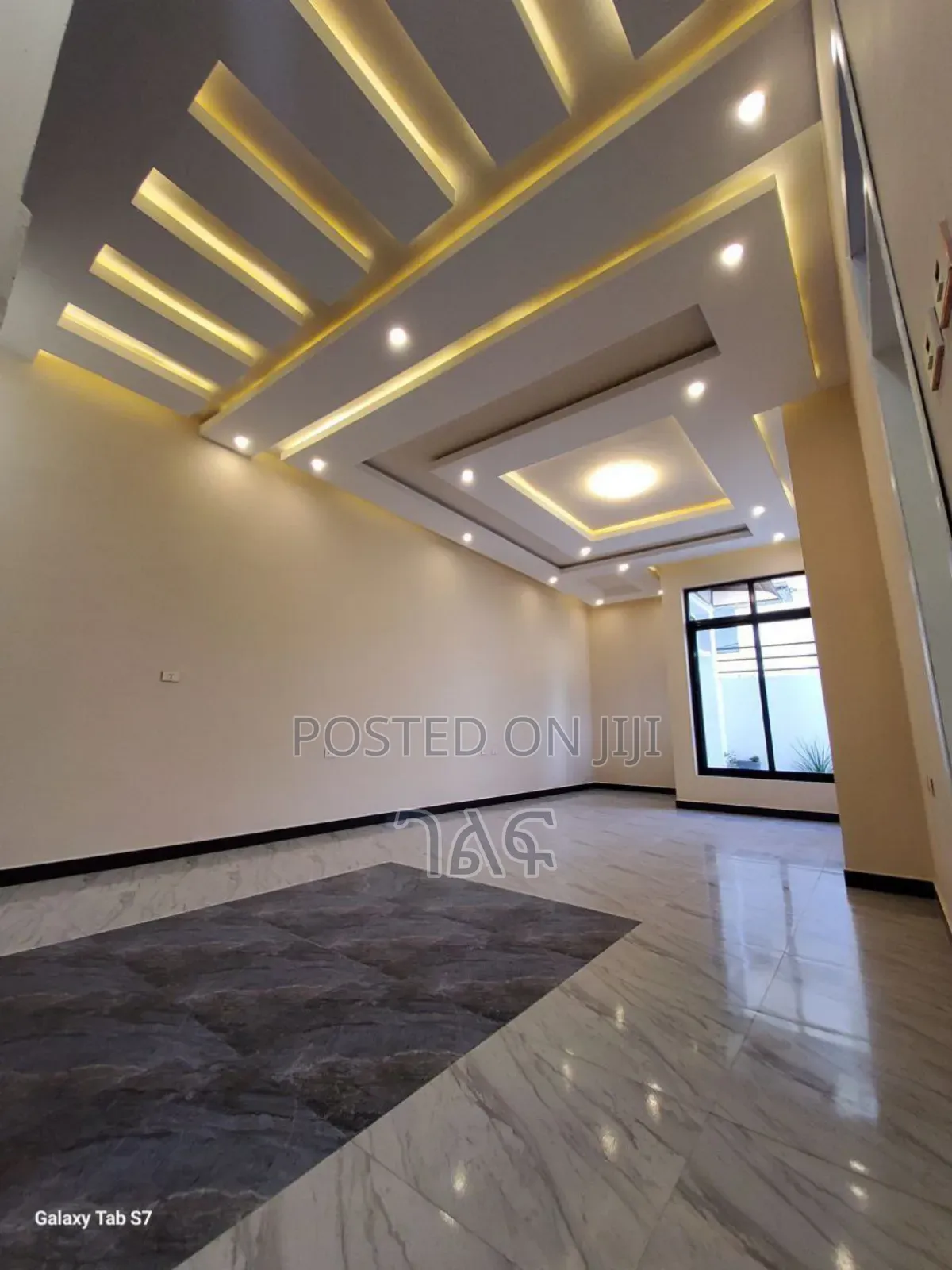 3bdrm Villa in የሚሸጥ ቪላ ቤት
  ሰሚት, Bole for sale